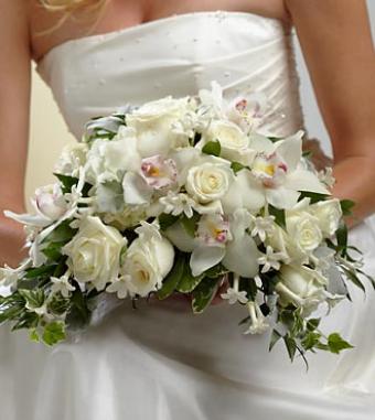 The White on White&trade; Bouquet