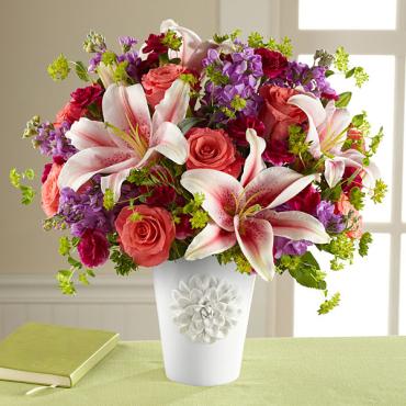 The California Chic&trade; Bouquet for Kathy Ireland Home